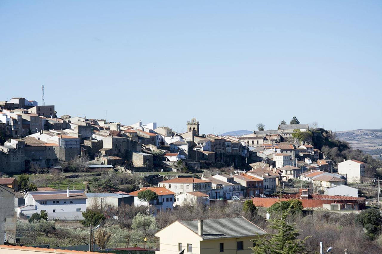 Posada Dona Urraca Fermoselle Exteriér fotografie